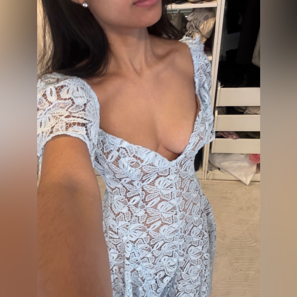HOUSE OF CB 'Austen' Bluebell Floral Lace Midi Dress - Picture 10 of 10